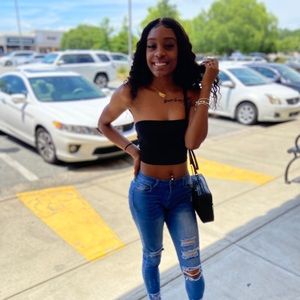 Meet your Posher, Alexea